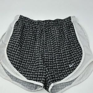 Nike Shorts Womens Sz S Black White All Over Print  Just Do It Tempo Running W4